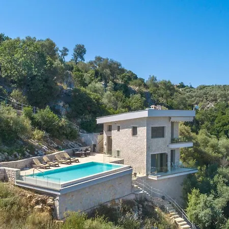 Villa Spilia Bay House *