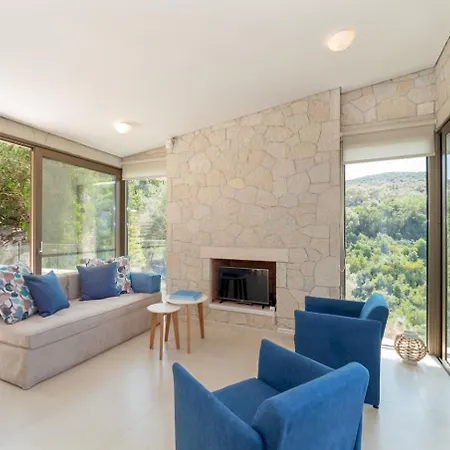 Spilia Bay House * Μεγανήσι